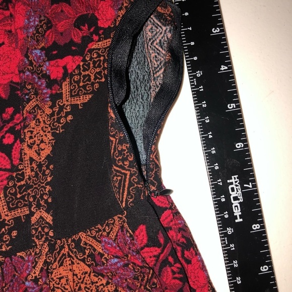 Kendall & Kylie small red & black floral cold shoulder romper ties at shoulder - Picture 10 of 11